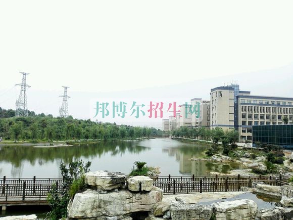 貴州商業(yè)高等?？茖W(xué)校網(wǎng)站網(wǎng)址