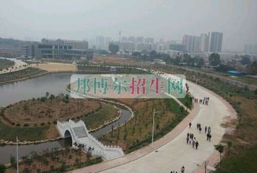 南陽醫(yī)學高等?？茖W校