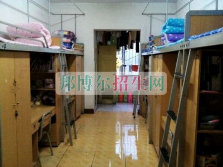四川托普信息技術(shù)職業(yè)學院宿舍條件