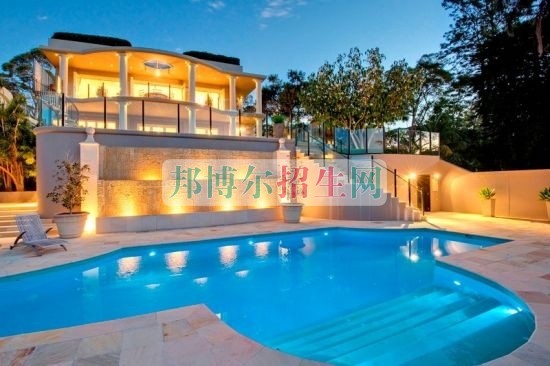 女生學環(huán)境藝術設計專業(yè)有前途嗎