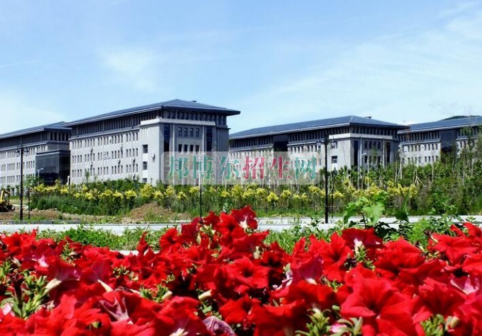 學(xué)鐵道運(yùn)輸哪個(gè)學(xué)校好
