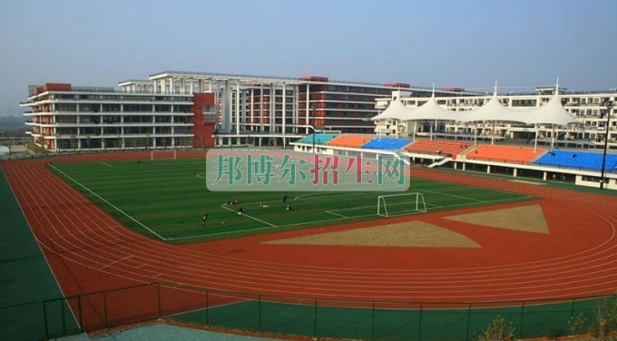 中專(zhuān)鐵道運(yùn)輸可以考大專(zhuān)嗎