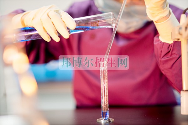 高中沒畢業(yè)可以學(xué)醫(yī)學(xué)檢驗(yàn)專業(yè)嗎