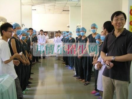  臨床醫(yī)學好找工作嗎