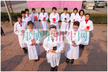 男生可以讀高級護(hù)理嗎