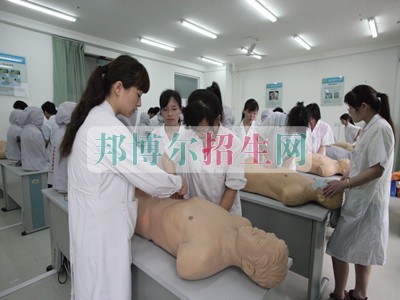 成都市育華職業(yè)學校