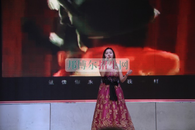天府新區(qū)成人中等專業(yè)學校“美好新區(qū)，千年廣都”