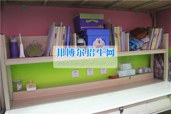 成都希望幼師學(xué)校是責(zé)任？更是一種愛！