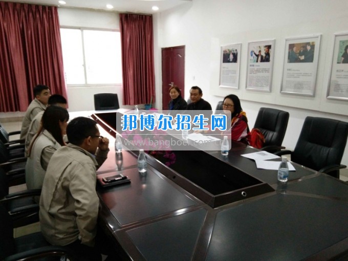 四川省樂山市第一職業(yè)高級中學機械專業(yè)赴重慶知名企業(yè)調研