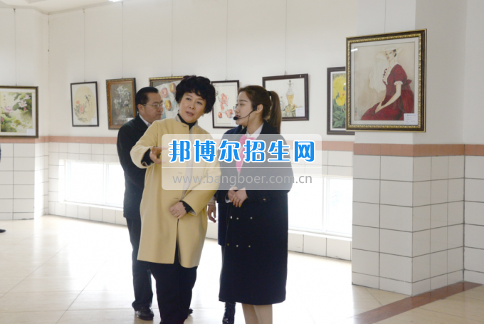 市委常委、宣傳部長潘梅到川南幼兒師范高等?？茖W(xué)校調(diào)研思想政治工作