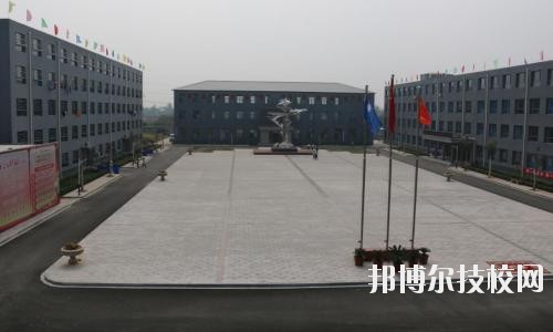 石家莊中英航空中等專(zhuān)業(yè)學(xué)校2020年招生辦聯(lián)系電話