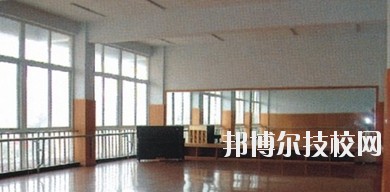 四川現(xiàn)代藝術(shù)學(xué)校2020年報名條件、招生要求、招生對象