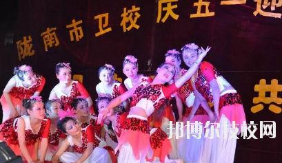 甘肅隴南市衛(wèi)生學(xué)校2020年報(bào)名條件、招生要求、招生對(duì)象