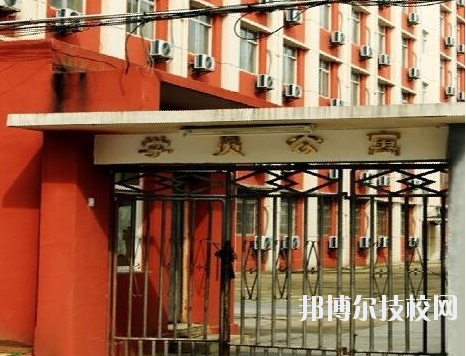 江西贛江技工學(xué)校2020年報(bào)名條件、招生要求、招生對象 