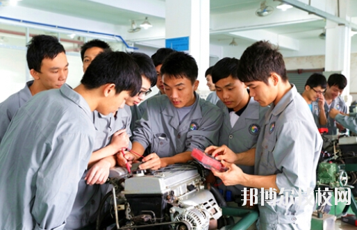 廣州公用事業(yè)高級(jí)技工學(xué)校汽車(chē)專業(yè)