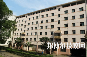 江西輕工業(yè)高級技工學(xué)校怎么樣、好不好