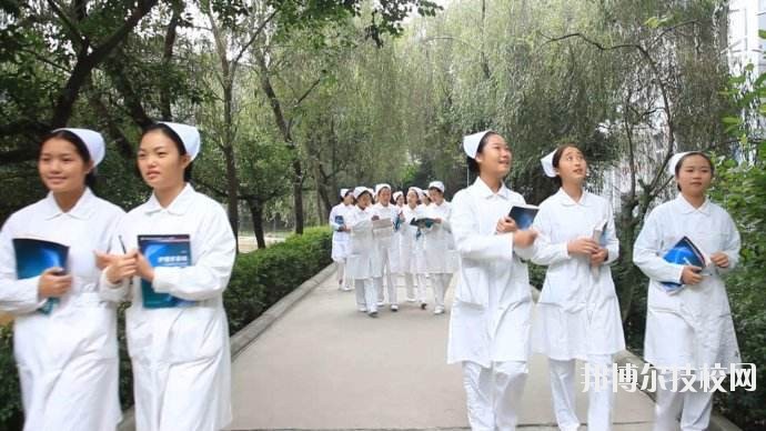  重慶渝東衛(wèi)生學(xué)校2020年報(bào)名條件、招生要求、招生對(duì)象