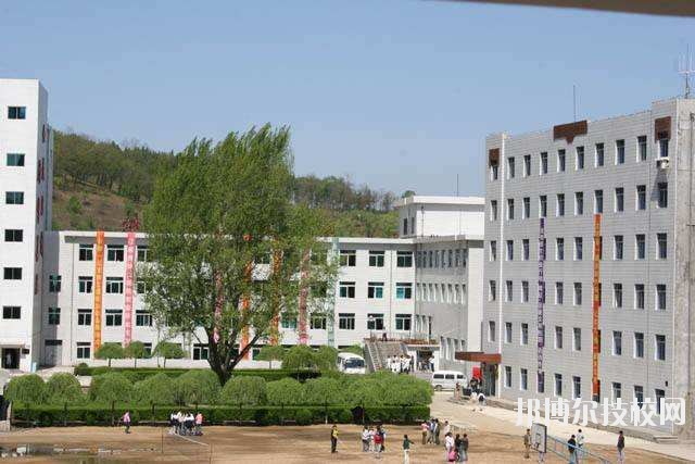 重慶渝東衛(wèi)生學(xué)校學(xué)校怎么樣、好不好