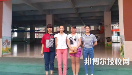 靖遠職業(yè)中等專業(yè)學(xué)校2020年學(xué)費、收費多少