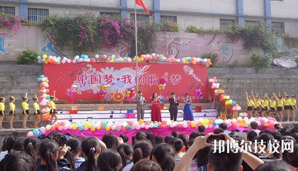 重慶醫(yī)藥科技學校怎么樣、好不好