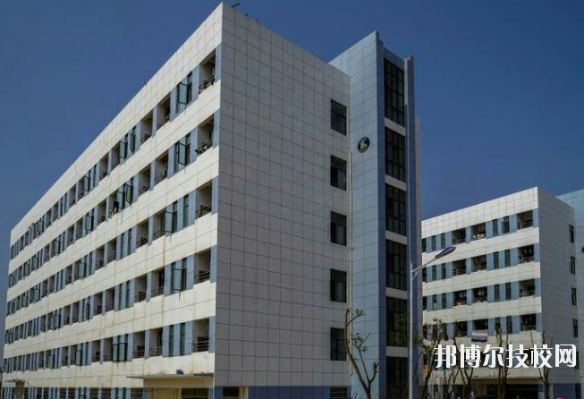 鄱陽(yáng)衛(wèi)生學(xué)校2020年報(bào)名條件、招生要求、招生對(duì)象 