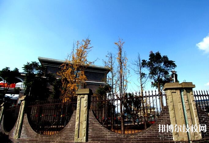 重慶財(cái)政學(xué)校2020年報(bào)名條件、招生要求、招生對(duì)象