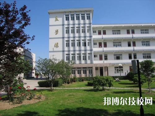遵義職業(yè)技術學校2020年報名條件、招生要求、招生對象