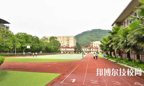 重慶微電子工業(yè)學(xué)校怎么樣、好不好