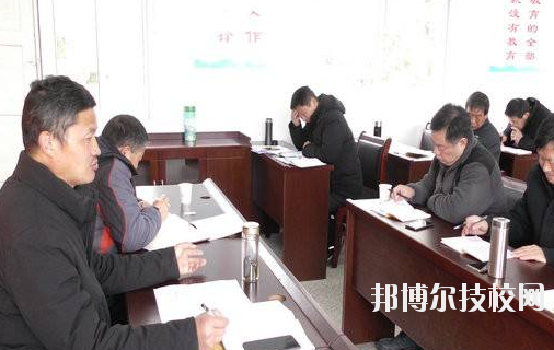臨安市中等職業(yè)技術(shù)學(xué)校2020年報(bào)名條件、招生要求、招生對(duì)象