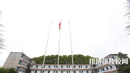 貴陽鐵路工程學校2020年報名條件、招生要求、招生對象