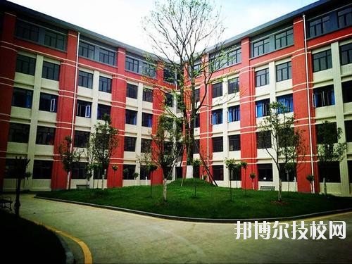 貴陽衛(wèi)生學(xué)校2020年報(bào)名條件、招生要求、招生對(duì)象