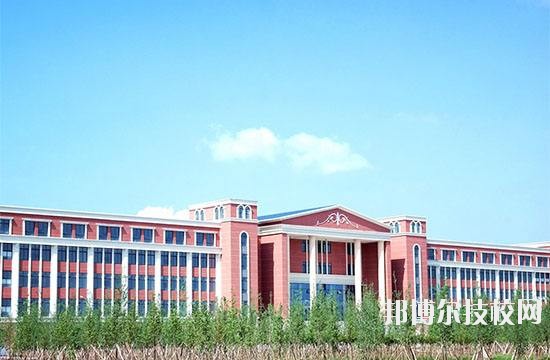 樂(lè)山市金盾職業(yè)學(xué)校2020年招生辦聯(lián)系電話