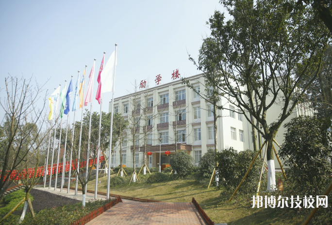 重慶立信職業(yè)教育中心2020年報(bào)名條件、招生要求、招生對象