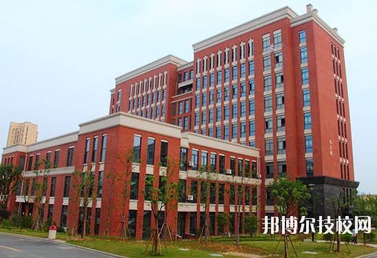 富陽(yáng)職業(yè)教育中心2020年學(xué)費(fèi)、收費(fèi)多少