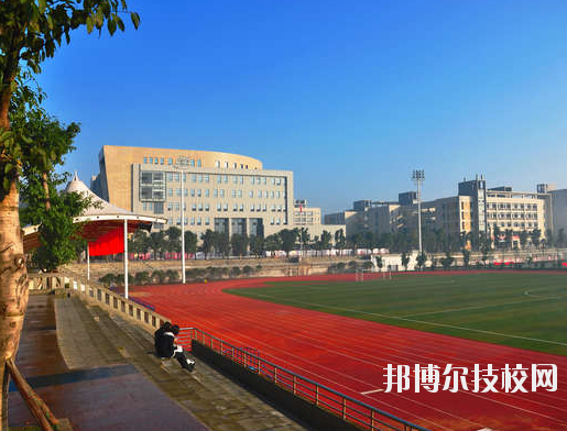 重慶渝中高級職業(yè)學(xué)校2020年報(bào)名條件、招生要求、招生對象