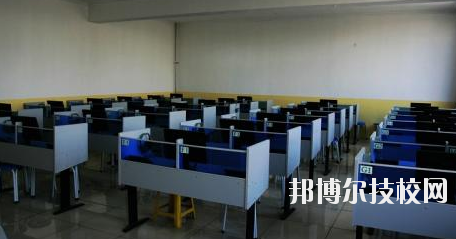 甘肅經(jīng)濟(jì)貿(mào)易學(xué)校2020年學(xué)費(fèi)、收費(fèi)多少