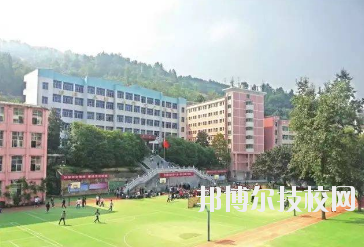 重慶武隆區(qū)職業(yè)教育中心怎么樣、好不好