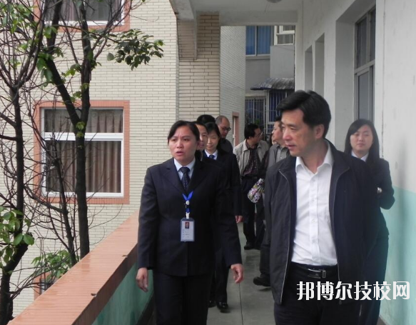 重慶渝北區(qū)竟成中學校怎么樣、好不好