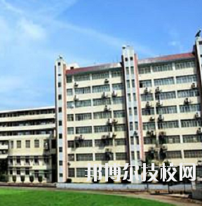 重慶航運(yùn)旅游學(xué)校2020年報(bào)名條件、招生要求、招生對(duì)象
