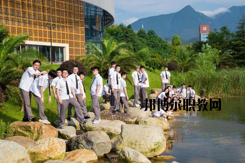 江西廬山旅游中等專業(yè)學校2020年報名條件、招生要求、招生對象