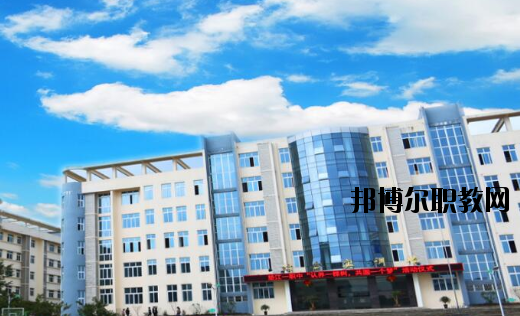 重慶墊江縣第一職業(yè)中學(xué)校怎么樣、好不好