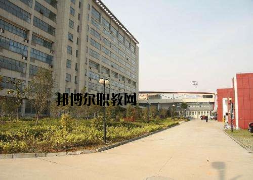 九江華東電子信息學(xué)校2020年報名條件、招生要求、招生對象 