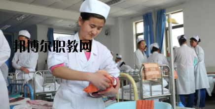 慶陽衛(wèi)生學校2020年報名條件、招生要求、招生對象