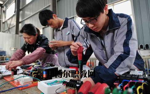 浙江商業(yè)技師學(xué)院報(bào)名條件2020年報(bào)名條件、招生要求、招生對(duì)象
