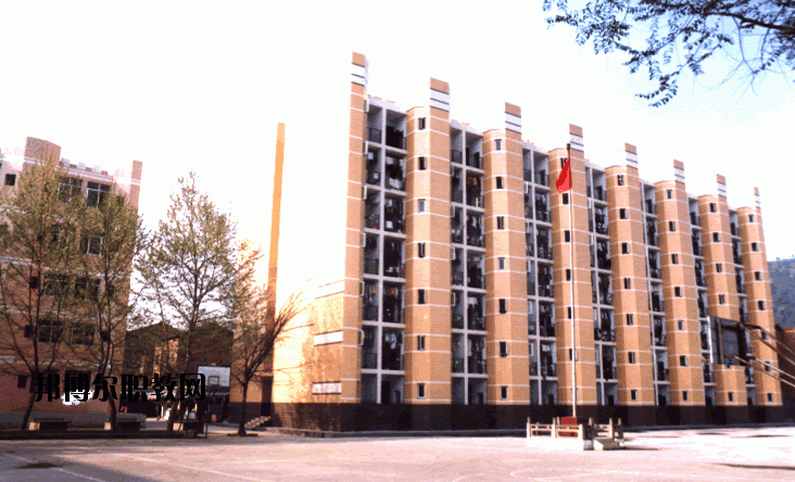 達(dá)州風(fēng)華職業(yè)技術(shù)學(xué)校2020年報(bào)名條件、招生要求、招生對(duì)象