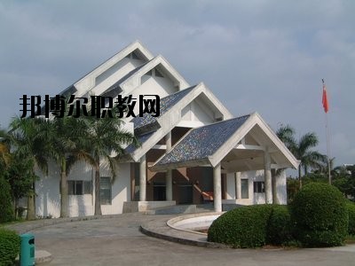 曲靖羅平職業(yè)技術(shù)學(xué)校怎么樣、好不好