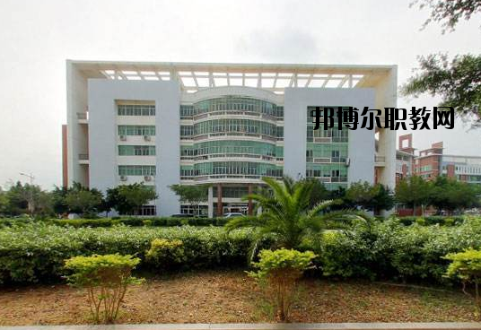 余姚姚江旅游學校怎么樣，好不好
