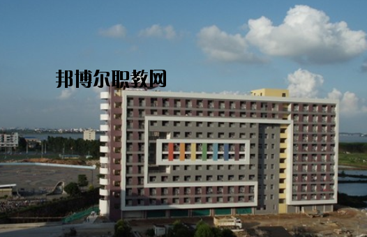 江門雅圖仕職業(yè)技術(shù)學校2020年招生辦聯(lián)系電話