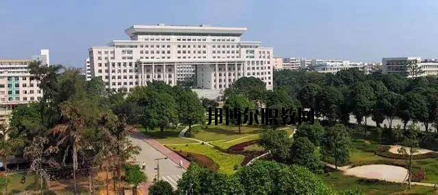 咸寧生物機電工程學校怎么樣、好不好