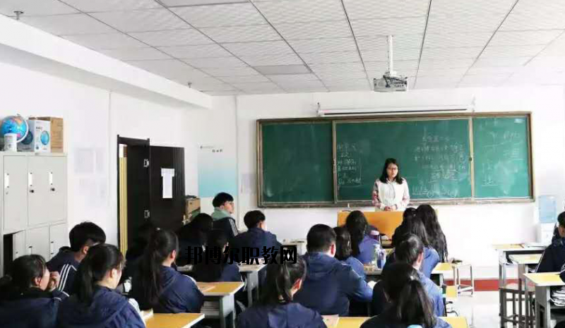 西安藝術(shù)職業(yè)高級中學(xué)2020年報名條件、招生要求、招生對象 